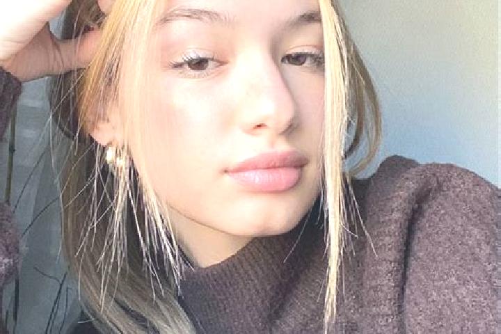 Zoey, 37, a blonde brown-eyed indian companion based in Mosopa. Offering 69, Domination, CIM. Available for incall and outcall, day and evening dates.