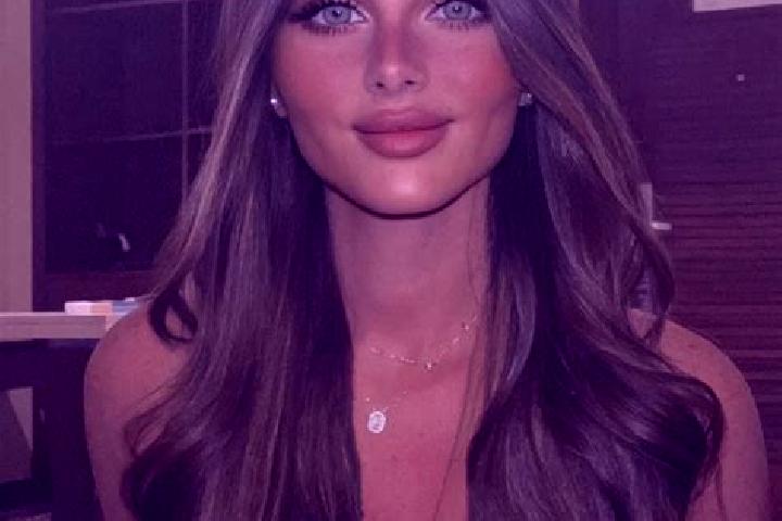 Zoey, 37, a brunette brown-eyed ebony companion based in Sustrum. Offering Striptease, Fetish, Travel Companion, Massage. Available for incall and outcall, o...