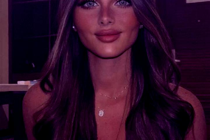 Zoey, 37, a brunette dark-eyed caucasian companion based in Rejon ulicy Saperow. Offering GFE, Fetish, Couples, Travel Companion. Available for incall and ou...