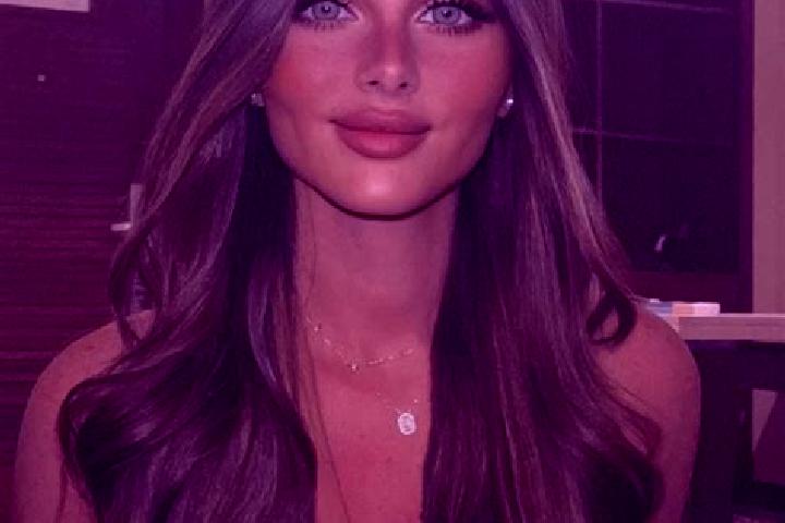 Zoey, 37, a brunette dark-eyed ebony companion based in Saubach. Offering Striptease, Fetish, Deep French Kissing. Available for incall and outcall, day and ...