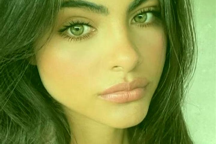 Zoey, 37, a brunette green-eyed middle eastern companion based in Versonnex. Offering Dinner Date, BDSM, Striptease, Couples. Available for incall and outcal...