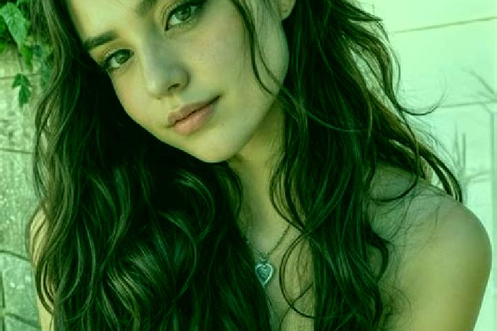Zoey, 37, a brunette hazel-eyed middle eastern companion based in Gurdon. Offering Couples, CIM, BDSM. Available for incall and outcall, day and evening dates.