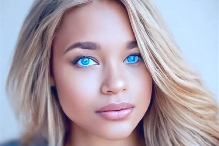 Zoey, 37, a dark blonde blue-eyed latina companion based in Suohe. Offering Fetish, Dinner Date, GFE. Available for incall and outcall, day and evening dates.