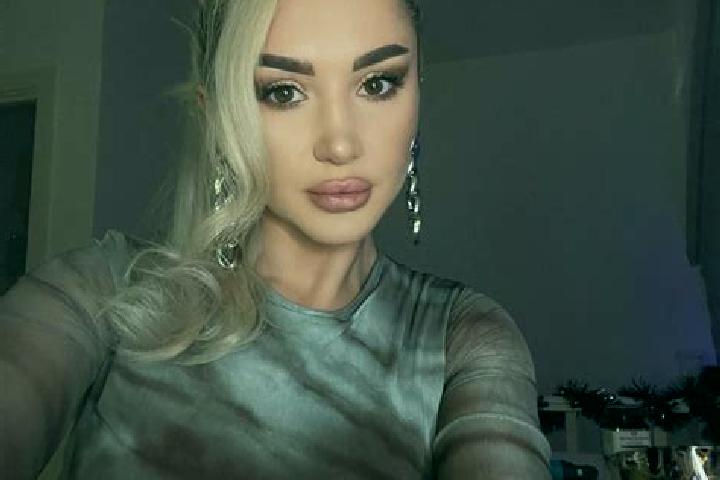 Zoey, 37, a dark blonde grey-eyed indian companion based in Rusu Bargaului. Offering Erotic Massage, Girlfriend Experience, CIM, Travel Companion. Available ...