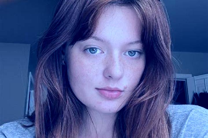 Zoey, 37, a red grey-eyed mixed companion based in Tar. Offering OWO, Girlfriend Experience, Prostate Massage, Domination, CIM. Available for incall and outc...