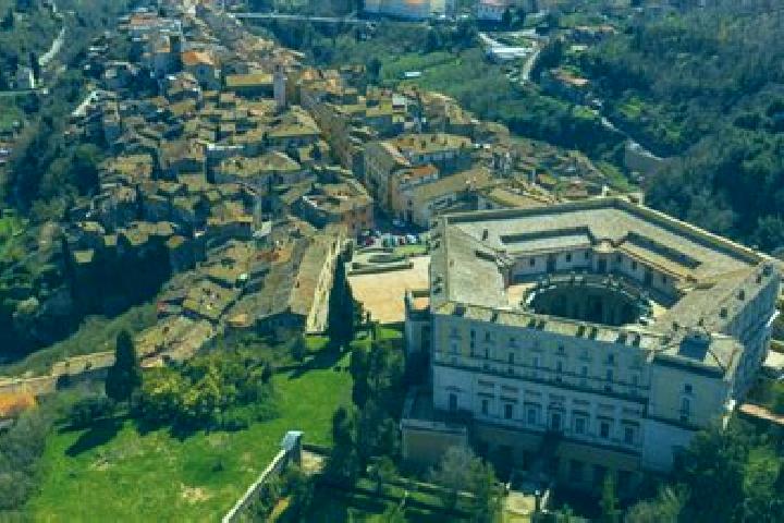 Zoey, 37 — Escort in Colle Farnese, Italy