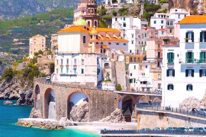 Zoey, 37 — Escort in Concagno, Italy