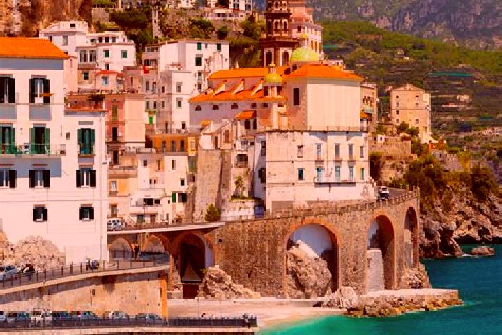 Zoey, 37 — Escort in Montepiano, Italy