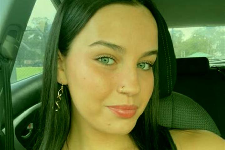 Zoey, 37 — Escort in Saint Helen s Park, Canada