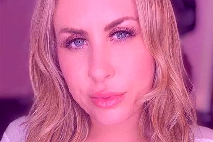 Zoey, 37 — Escort in Worth, United States