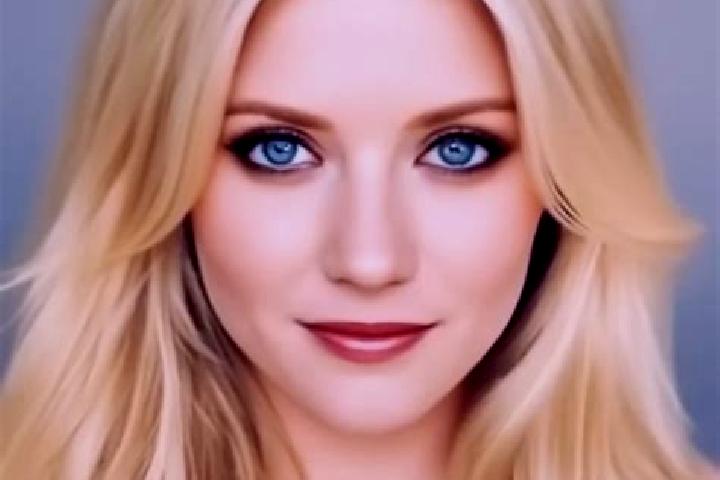 Zoey, 38, a blonde dark-eyed mixed companion based in Neue Heimat. Offering CIM, Overnight, Dinner Date. Available for incall and outcall, day and evening da...