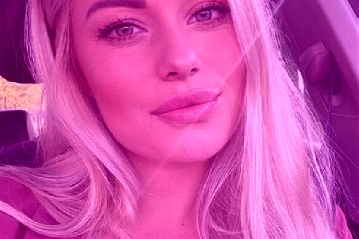 Zoey, 38, a blonde hazel-eyed asian companion based in Klein-Neusiedl. Offering Dinner Date, CIM, A-Level, Travel Companion. Available for incall and outcall...