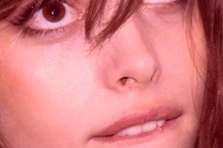 Zoey, 38, a chestnut dark-eyed mediterranean companion based in Cervello. Offering A-Level, Deep French Kissing, Erotic Massage, Overnight. Available for inc...
