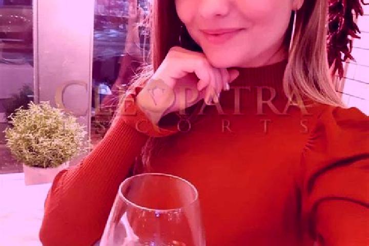 Zoey, 38, a red brown-eyed caribbean companion based in Juamave. Offering Roleplay, 69, OWO, Party Girl, Dinner Date. Available for incall and outcall, day a...