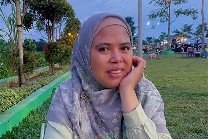 Zoey, 38 — Escort in Kandangan, Indonesia