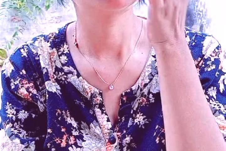 Zoey, 38 — Escort in Pakkat, Indonesia