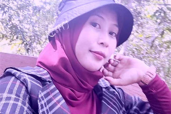 Zoey, 38 — Escort in Sumbermanjing Kulon, Indonesia