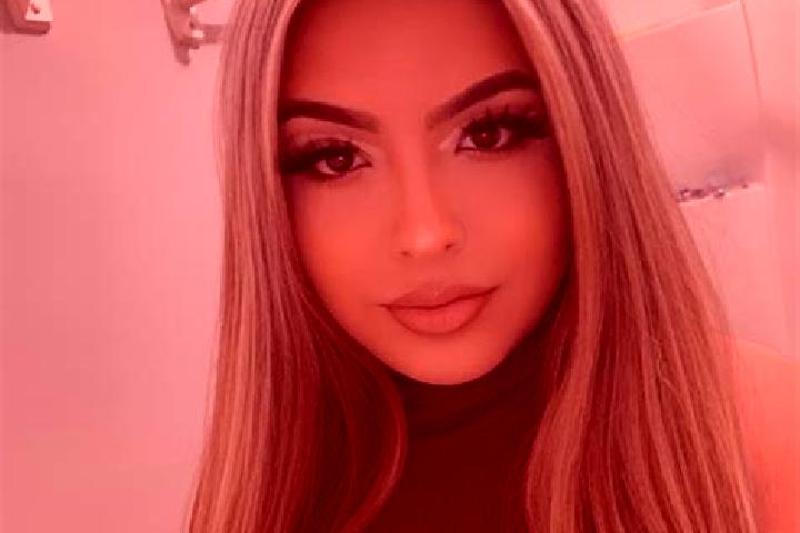 Zoey, 39, a auburn blue-eyed mixed companion based in Rodriguez Pena. Offering Travel Companion, Girlfriend Experience, Prostate Massage. Available for incal...