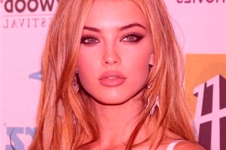 Zoey, 39, a blonde hazel-eyed mediterranean companion based in Mahino. Offering Dinner Date, Duos, BDSM, Roleplay. Available for incall and outcall, day and ...