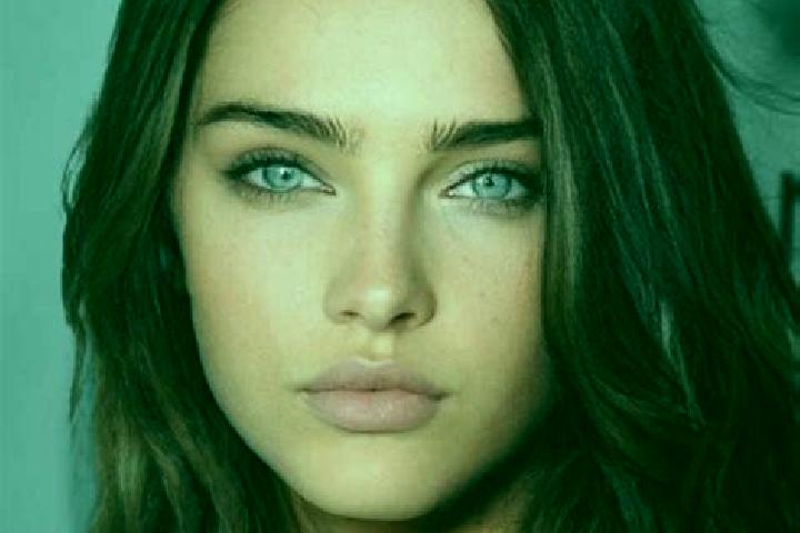 Zoey, 39, a brunette blue-eyed european companion based in Inhaminga. Offering Couples, Deep French Kissing. Available for incall and outcall, overnight book...