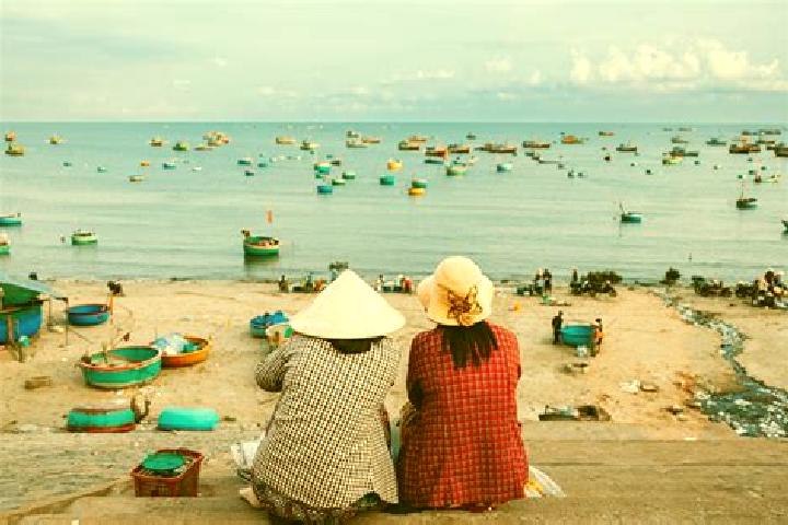 Zoey, 39 — Escort in Mui Ne, Vietnam