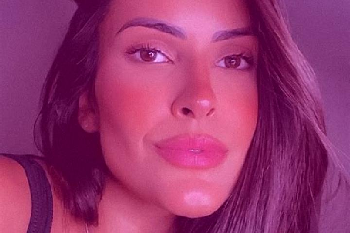 Zoey, 39 — Escort in Porecatu, Brazil