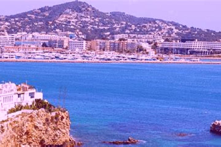 Zoey, 39 — Escort in Ramiro, Spain